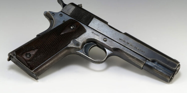 Pistol_used_by__Squeaky__Fromme