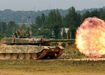 K2_(7445555272)_(cropped)