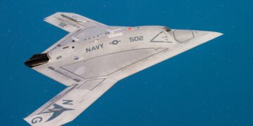 X-47B_operating_in_the_Atlantic_Test_Range_(modified)
