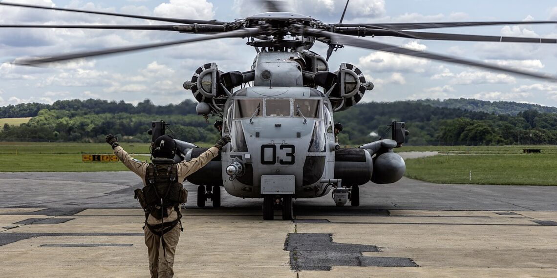 Sikorsky CH-53E Super Stallion