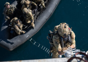 U.S. Navy SEALs, Chilean Navy SF, SOF Conduct VBSS Training