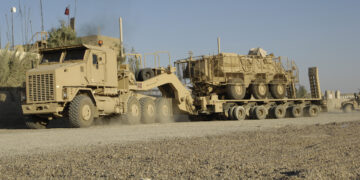 Oshkosh M1070 HET