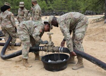 233rd QM CO establish Fuel System Supply Point (FSSP) at QLLEX